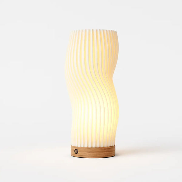 Luminária de Mesa Flaff em Madeira – Bivolt